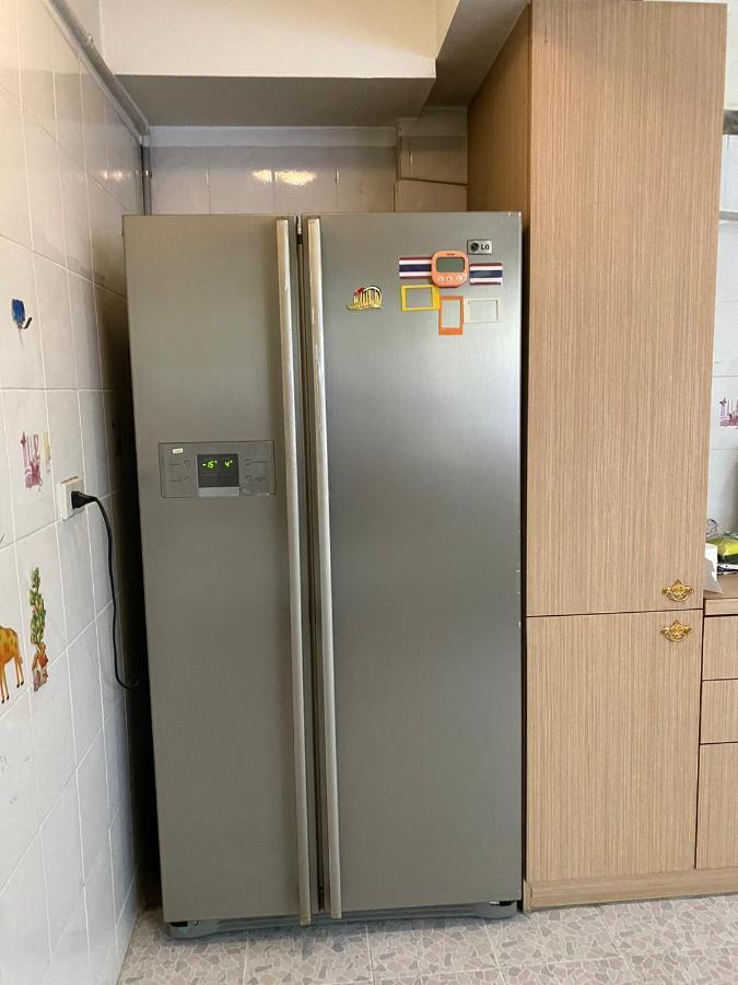 Sura Hostel Bangkok Near Mrt Phra Ram 9 Exteriör bild