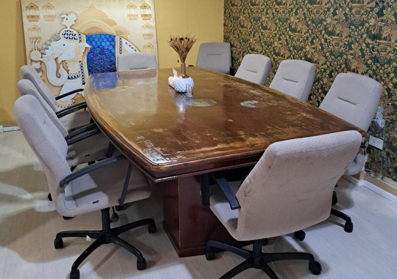 Sura Hostel Bangkok Near Mrt Phra Ram 9 Exteriör bild